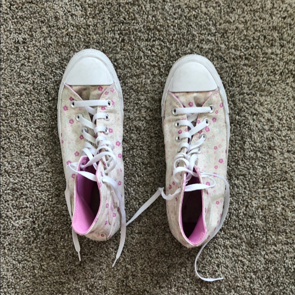 Floral  Converse High-Top Sneakers pink floral size 10